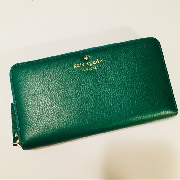 kate spade Handbags - Kate Spade Zipper Wallet
